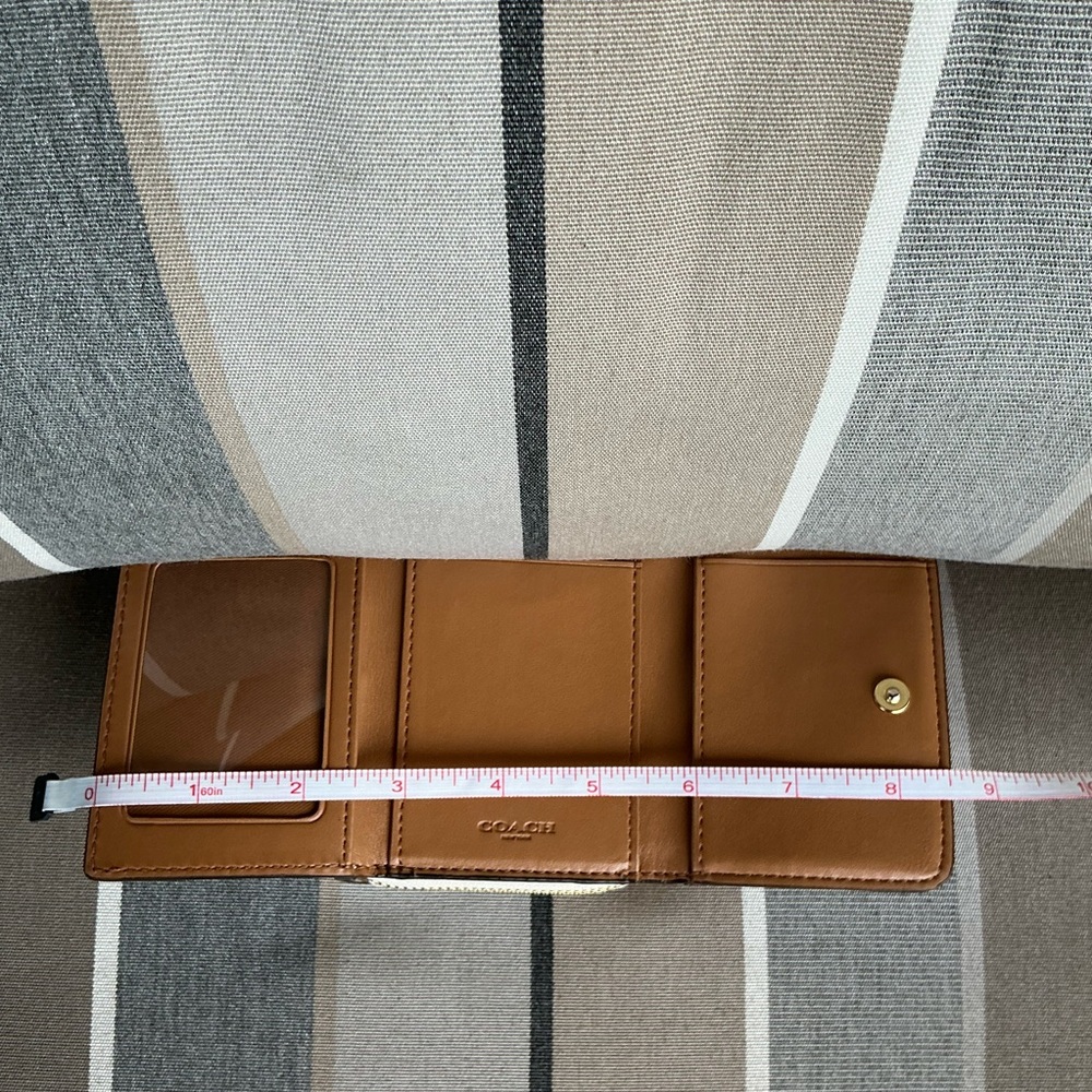 Coach Small Trifold Wallet With Dandelion Floral Print - Picture 13 of 14